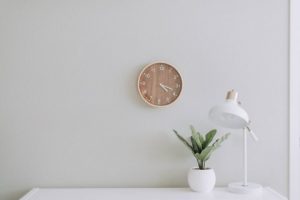 Set deadlines for your work desk imagek